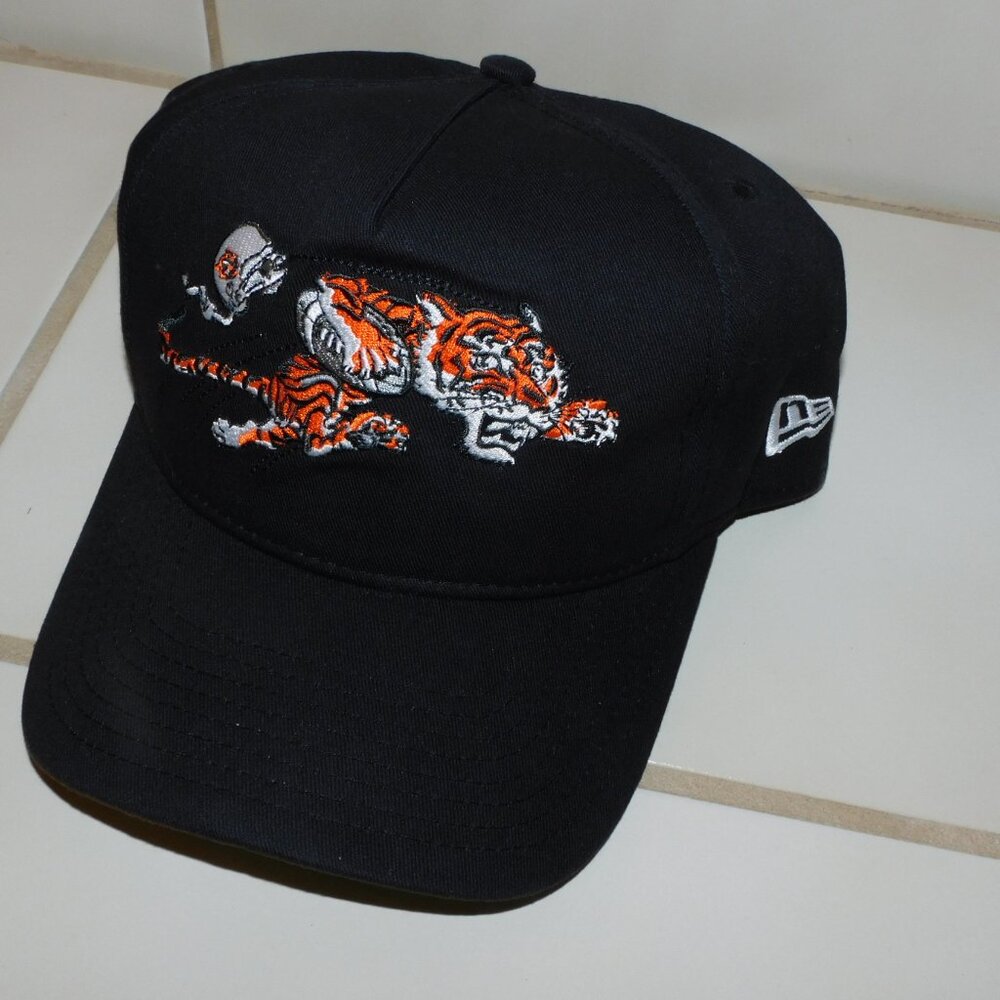 Cincinnati Bengals snapback hat - tiger logo cap New Era black